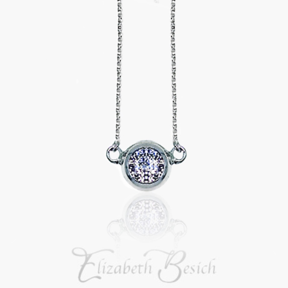 Elegant Round Pendant Necklace